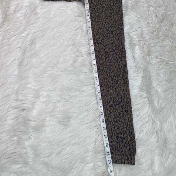 Spanx Size M Look At Me Now Seamless Leggings Mini Leopard Print Brown - Picture 4 of 8